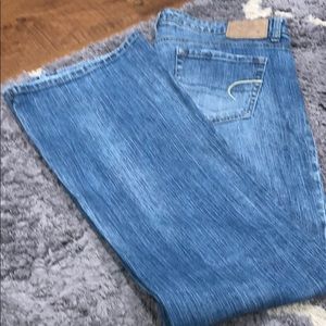American Eagle bootcut Jeans. Light wear